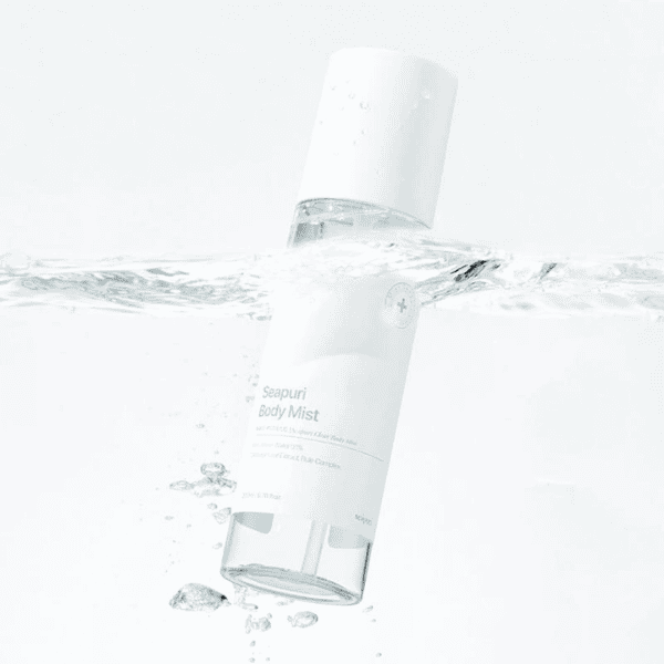 Seapuur Body Mist, fugtgivende og opfriskende kropsduft spray, der giver langvarig velvære og en frisk aroma. Ideel til daglig brug for en let og behagelig duftoplevelse.