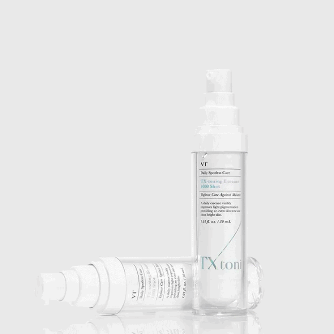 Funky, 30 ml, hvide hudplejeprodukter med pumpespidser til ansigtet, designet til aknebehandling og forbedring af hudens tekstur, moderne emballage, klar tekst.